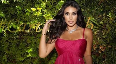 ياسمين صبري ضمن قائمة أجمل وجه في العالم لسنة 2021