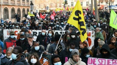 فرنسا: مظاهرات للمطالبة بتسوية أوضاع المهاجرين غير الشرعيين