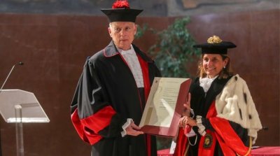 جامعيون إيطاليون يطالبون جامعة ''لاسابينزا'' بسحب الدكتوراه الفخرية من قيس سعيد 