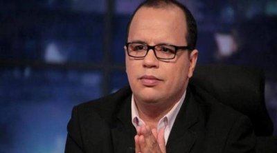 بعد الأغنية المسئية لنسور قرطاج 'تاتك نيجيريا جاتك' : نوفل الورتاني يعتذر 