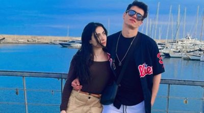 نسيم زيادية يتغزل بحبيبته (صور)