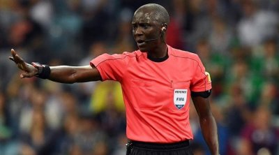 Bakary Gassama arbitre du match EST-ESS