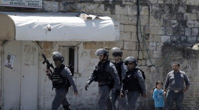 الأمن الإسرائيلي يقتل فلسطينيا طعن شرطيا في عسقلان 