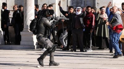 El-Aqsa: Plus de 150 blessés dans des heurts entre Palestiniens et Israëliens