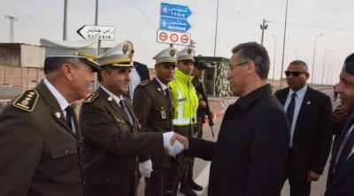 Tunisie : Le ministre de l’Intérieur inspecte les unités sécuritaires déployées à Ben Guerdane
