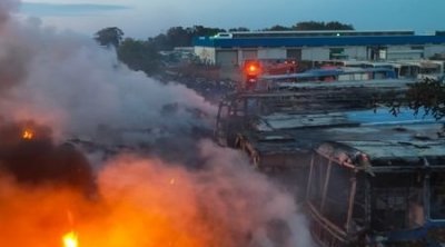 بنزرت: اندلاع حريق في مستودع للحافلات (فيديو)