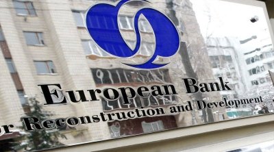 البنك الأوروبي لإعادة الأعمار والتنمية يخفض النمو الإقتصادي التونسي إلى 2 % لسنة 2022