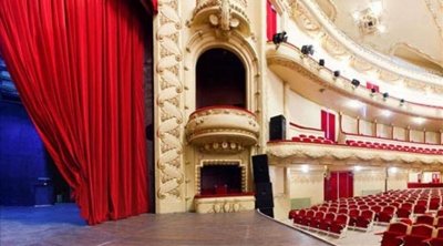 سعاد عبد الرحيم : سياسة الدولة تمنع المزود في المسرح البلدي 