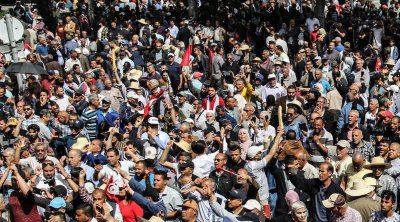 وفاة عضو بحركة النهضة في طريق عودته من مظاهرة أمس 