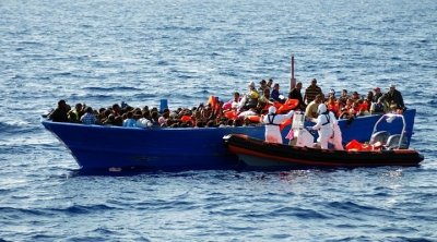 صفاقس : إنقاذ 44 مهاجرا من الغرق و إنتشال جثتين 