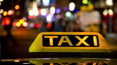 أريانة : سائق تاكسي يسلب حريفته في حي النصر