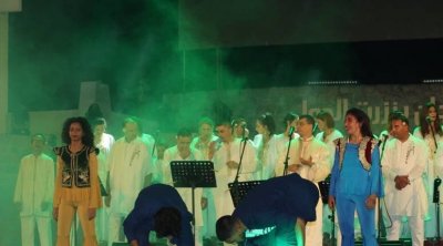 افتتاح مهرجان بنزرت الدولي : عرض بابا سلومة يعيد بهجة الحياة لمدرجات المسرح الصيفي