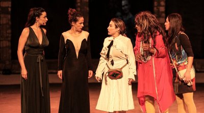 عيد المرأة : عرض مسرحية ''ربع وقت'' في مهرجان الحمامات الدولي 