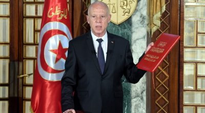 Tunisie: Kaïs Saïed ratifie la nouvelle Constitution