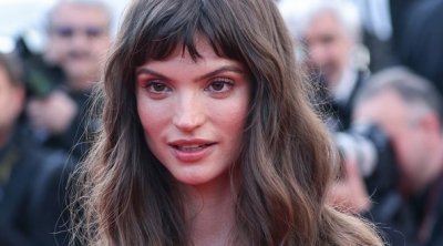 وفاة الممثلة و عارضة الأزياء تشارلبي دين عن 32 عاما 