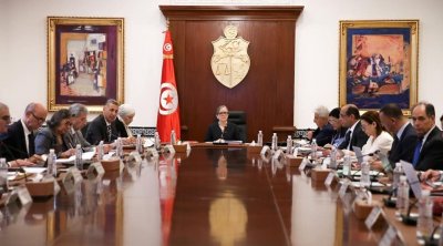 Tunisie : Adoption de plusieurs projets de décrets à caractère économique et social
