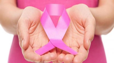 طرق الوقاية من السرطان الثدي تبدأ بالتخلي عن بعض العادات الخاطئة