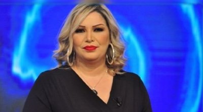 فاتن الفازع: أنا كاتبة Phénomène ... و الجنس جزء من الرواية ( فيديو) 