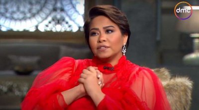 شقيق شيرين عبد الوهاب يحتجزها في مصحة نفسية بعد الاعتداء عليها بالضرب