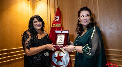 شكرا تونس : هالة صدقي تعرب عن سعادتها بعد تكريمها في أيام قرطاج السينمائية (صور)