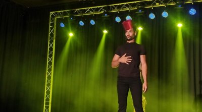 مسرحية ''تحفة'' لمحمد علي تونسي تنافس نفسها