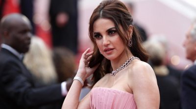 درة زروق تفوز بجائزة  2022 Dear Guest Award