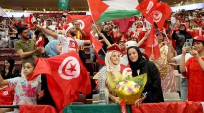 مونديال قطر : تونسية في عمر الـ86 عاما تشجع نسور قرطاج في الدوحة