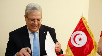 تونس تدعو فرنسا إلى مزيد من المرونة في إجراءات منح التأشيرة للتونسيين
