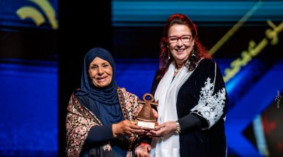 بالصور : تكريم سلوى محمد وفاطمة سعيدان في اختتام أيام قرطاج المسرحية 