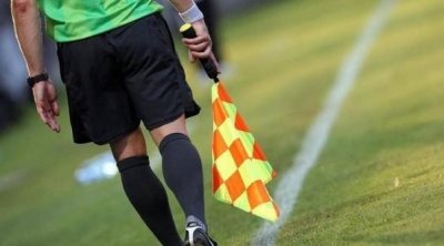 Foot-Ligue 1 : Les arbitres des matchs de la huitième journée