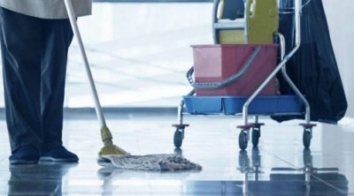 اتحاد الشغل بالقيروان يُطالب بالافراج عن عاملة النظافة 