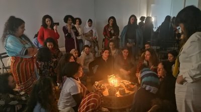 أرابسك يواكب إحتفالات أمازيغية بباريس بمناسبة جانفي 2973 (فيديو)