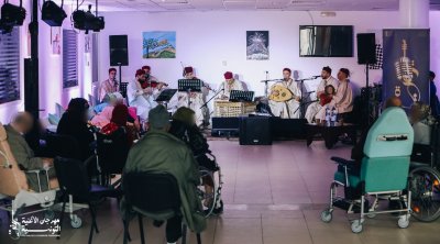 مهرجان الأغنية التونسية يدخل الفرحة على قلوب المسنين (صور)
