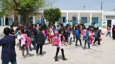 الدولة لا تخصص سوى 275 مليما في اليوم للتلميذ التونسي