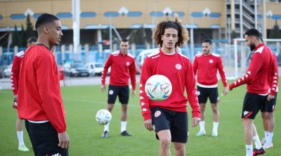بالصور : المنتخب التونسي يجري حصة تدريبية بمشاركة كل اللاعبين 