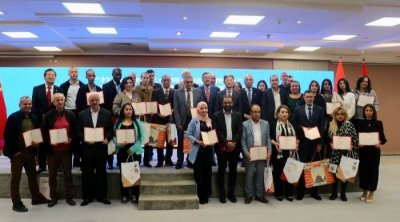 Remise des prix du concours journalistique organisé par l'Ambassade de Chine et la FTDJ