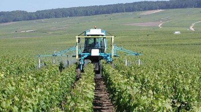 يهم  التونسيين الراغبين في تغيير صبغة الأراضي الفلاحية إلى تقديم ملفاتهم: التفاصيل 