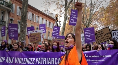 France : Le gouvernement étrillé sur son action dans la lutte contre les violences faites aux femmes
