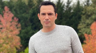 إبنة ظافر عابدين تستعرض موهبتها بالغناء في أحدث ظهور