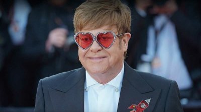 التون جون يحيي آخر حفلاته قبل اعتزاله الحياة الفنية