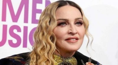 نجمة موسيقى البوب مادونا في العناية المركزة بسبب''عدوى بكتيرية خطيرة''