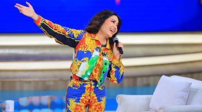 لطيفة بنفس اللوك بعد 30 عاماً (فيديو)