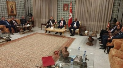 Nabil Ammar rencontre des membres de la communauté tunisienne à Riyad