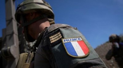 فرنسا تنفي مشاركتها في عمليات عسكرية داخل ليبيا