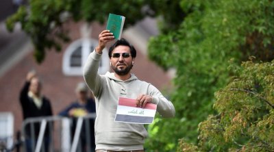 السويد : توقيف 15 شخصًا حاولوا منع تدنيس القرآن الكريم