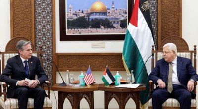 عباس يبحث مع بلينكن مستجدات الأراضي الفلسطينية