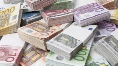 تونس : ارتفاع الأموال المتداولة خارج البنوك بـ1.9 مليار دينار