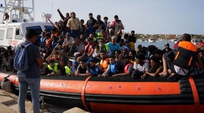 أكثر من 2000 تونسي داخل مراكز الإحتجاز بإيطاليا