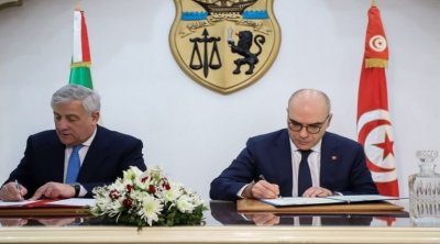 توقيع اتفاق هجرة نظامية بين تونس وإيطاليا
