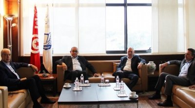 لقاء مفاجئ بين سمير ماجول ونور الدين الطبوبي